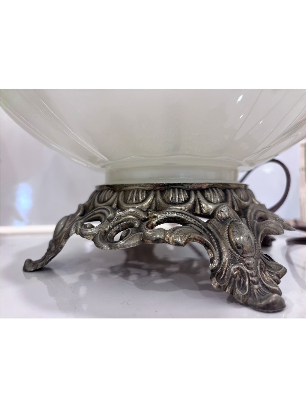 Pair Of Vintage Cornell Victorian Cherub Lamp Hollywood Regency - Picture 8 of 16